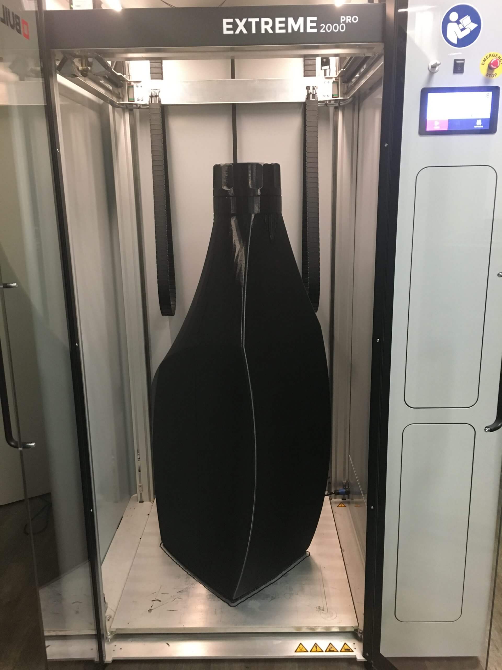 Tanica d'olio gigante da 1,50 m stampata in 3D con adesivo, PLV automotive PAMI3D